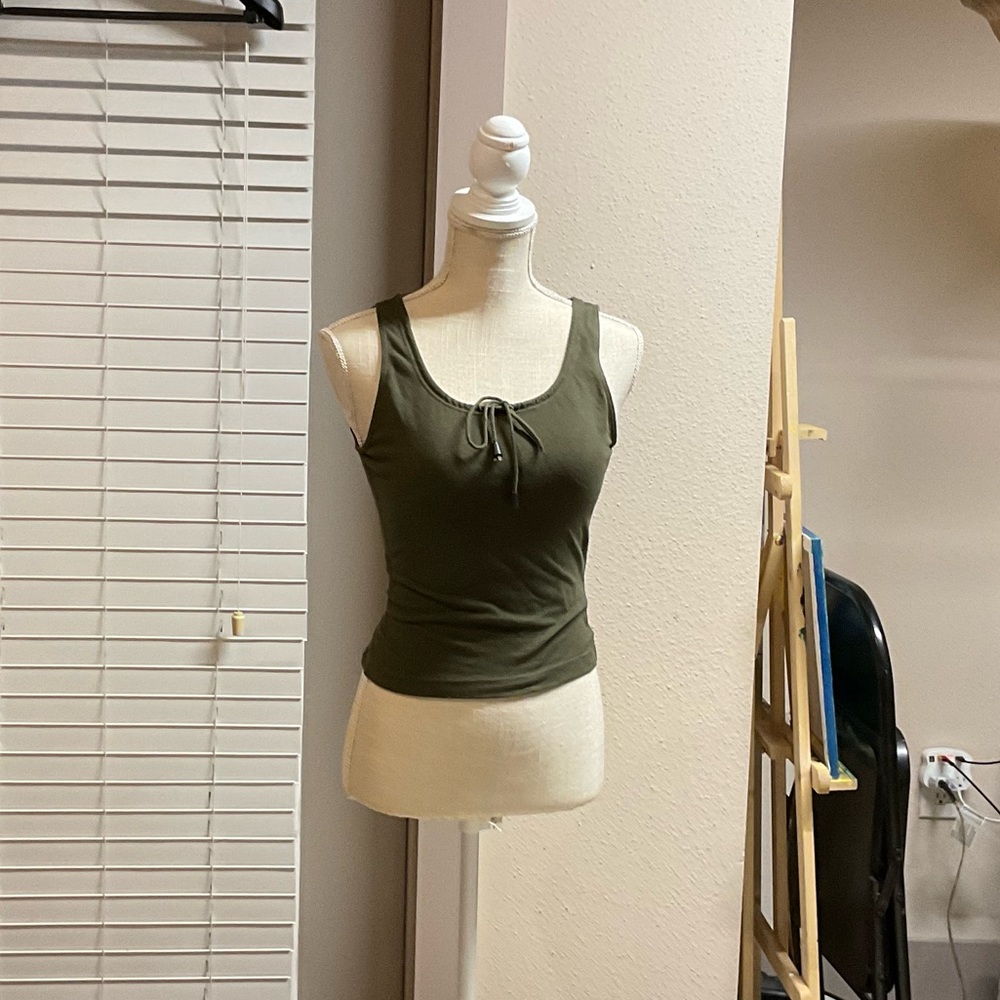 City lights crop top Sz M